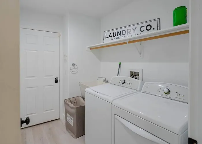 Cattail Paradise - Pool, Bbq, Smart Tv, Sleeps10 Apartment Lake Havasu City